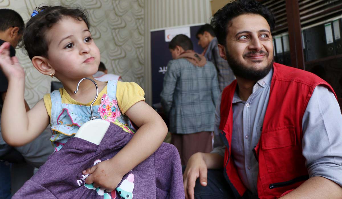 QRCS Initiates Eid Clothing Project in Yemen